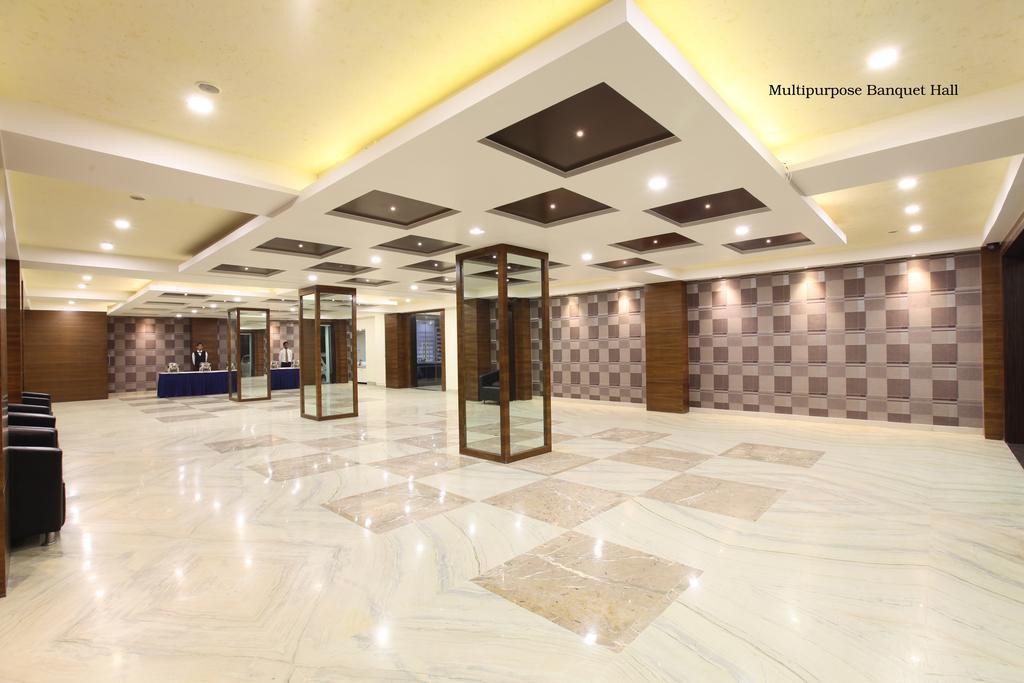 Celestia The Hotel Ahmedabad Luaran gambar